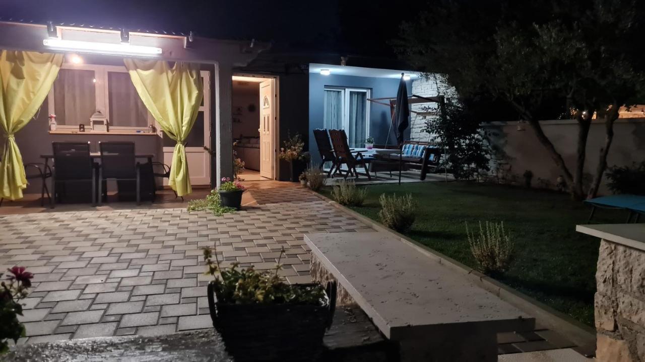 メドゥリン A24-Houseヴィラ エクステリア 写真